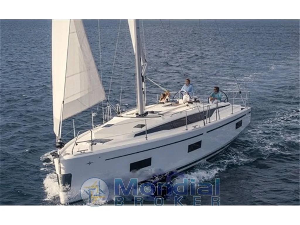 Bavaria Yachts C 42 used - photo 1