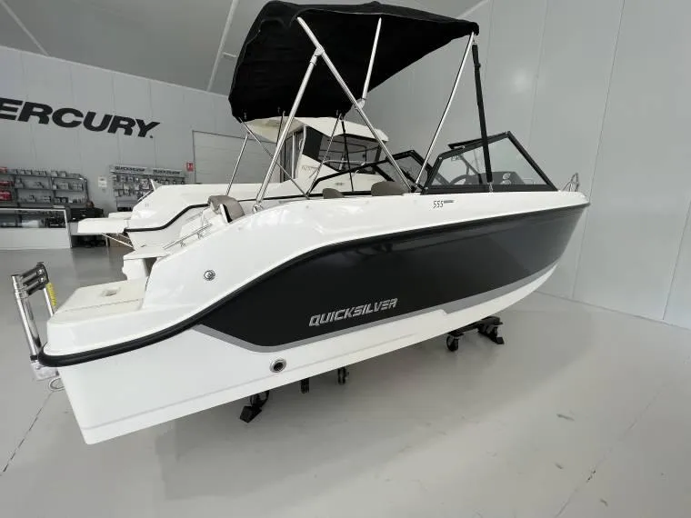 Quicksilver Activ 555 Bowrider gebraucht - Foto 1