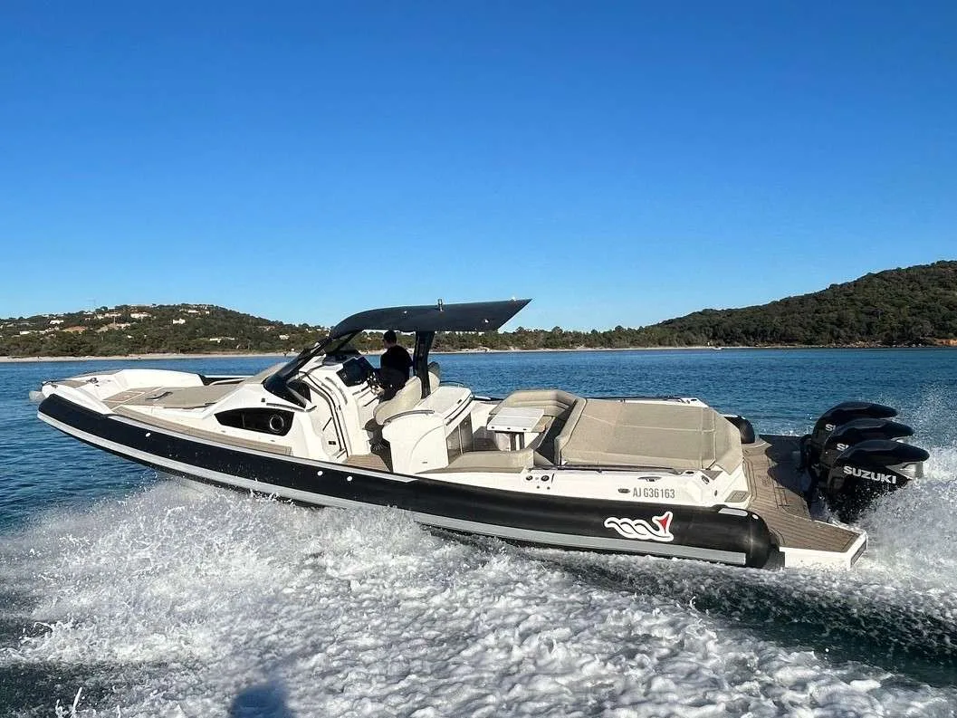 MV Marine MITO 40 d'occasion - photo 1