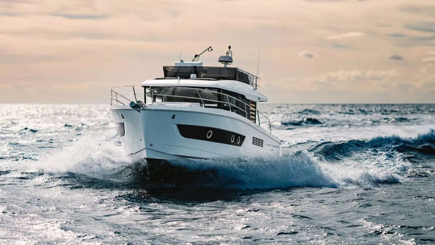 Beneteau SWIFT TRAWLER 37 FLY d'occasion - photo 1