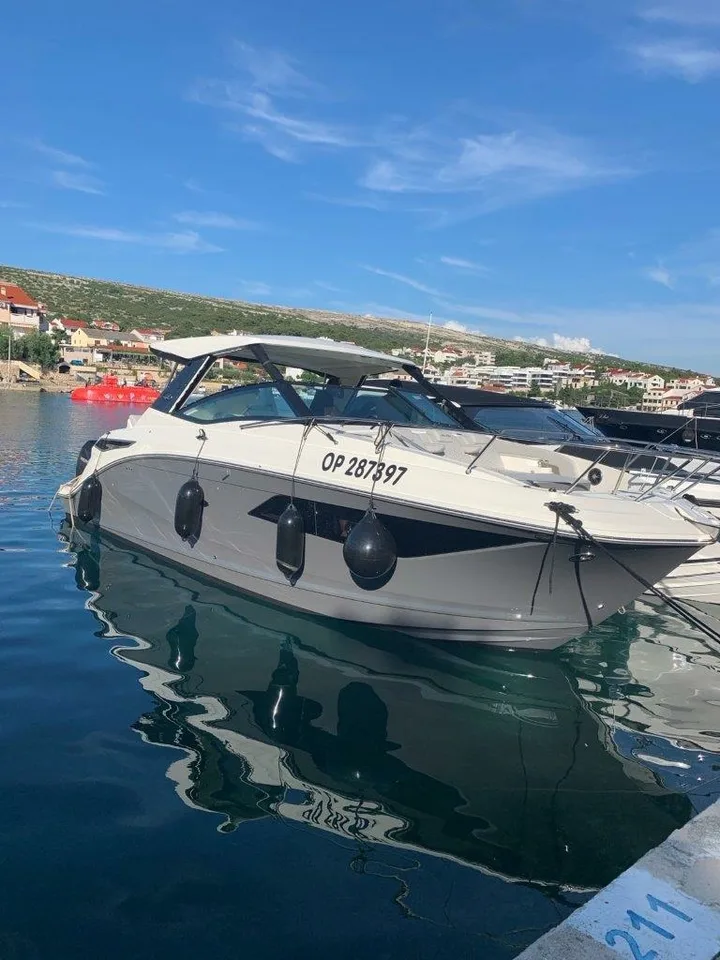 Sea Ray 320 Sundancer used - photo 1