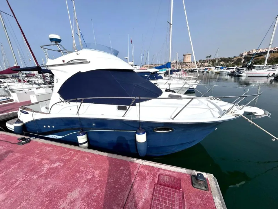 Beneteau Antares 8.8 usato - foto 1
