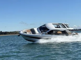 Bavaria Yachts Vida 33 used - photo 1