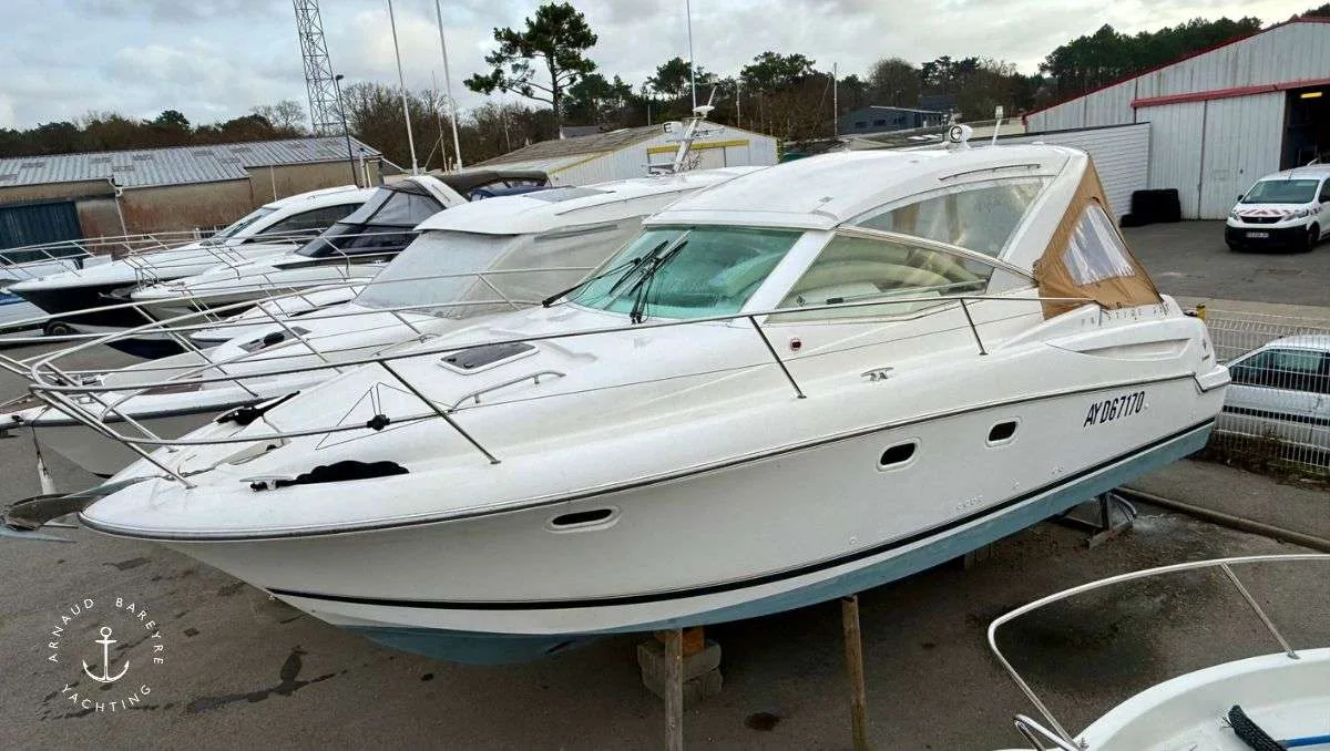 Prestige 30 S used - photo 1