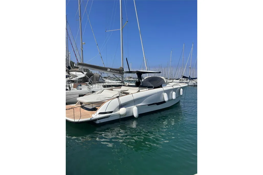 Solaris Power 44 Open used - photo 1