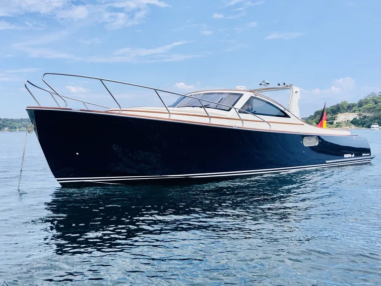 Long Island 40 Runabout