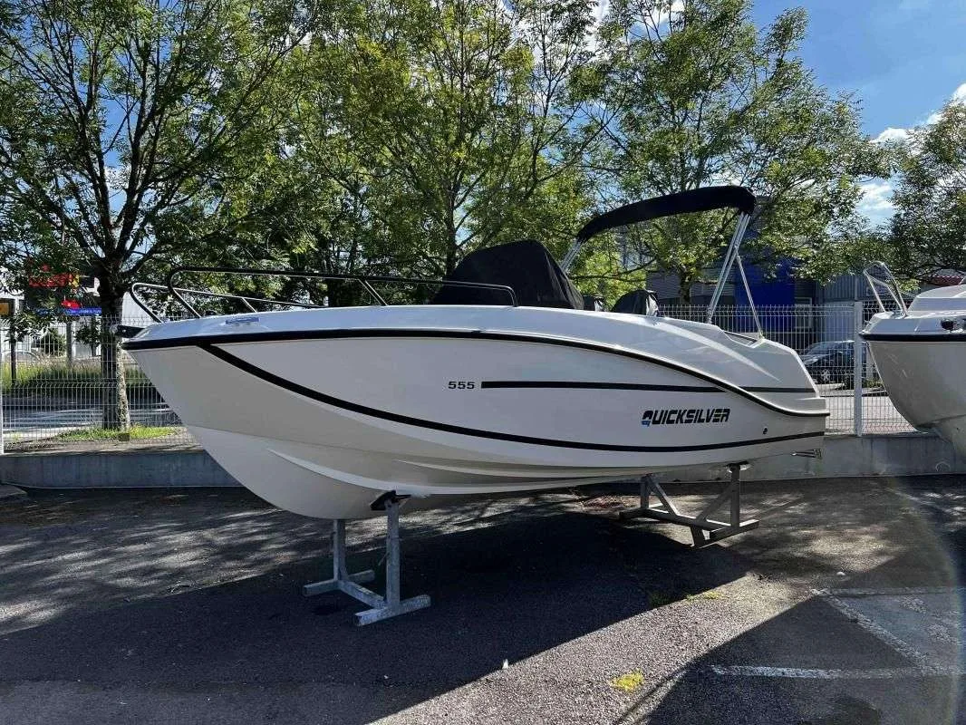 Quicksilver ACTIV 555 OPEN usato - foto 1