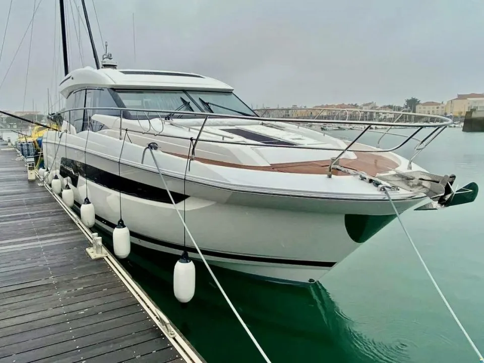 Prestige 520 S used - photo 1