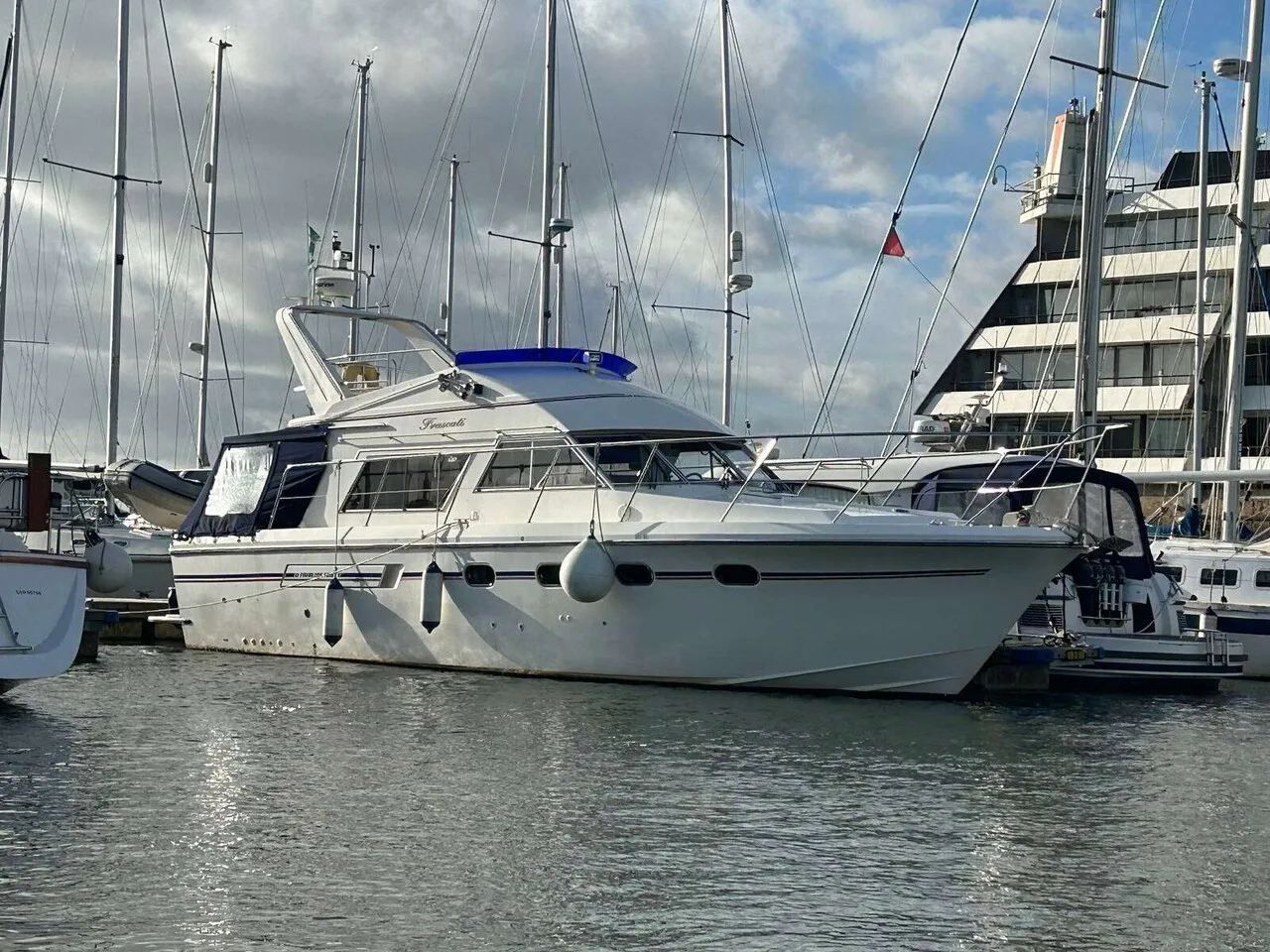 Fairline 40 Flybridge used - photo 1