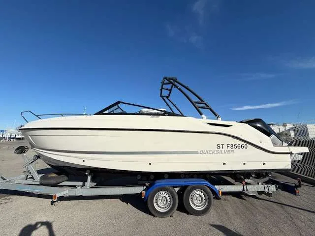 Quicksilver ACTIV 755 BOWRIDER gebraucht - Foto 1