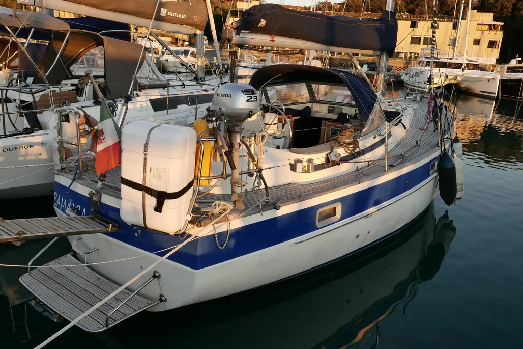 Hallberg-Rassy 382 used - photo 1
