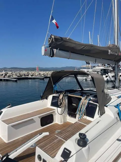 Dufour DY32 used - photo 1