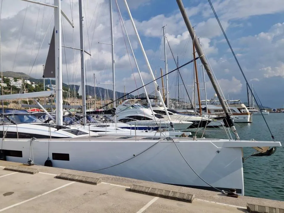 Jeanneau Yachts 65 used - photo 1