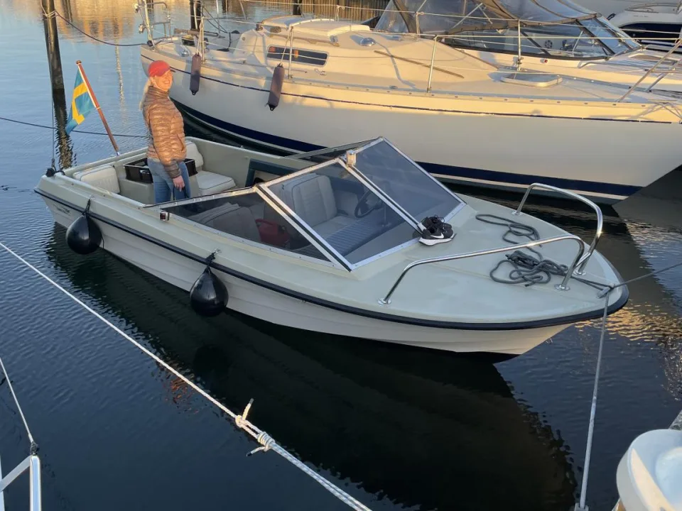 Coronet 17 Runabout used - photo 1