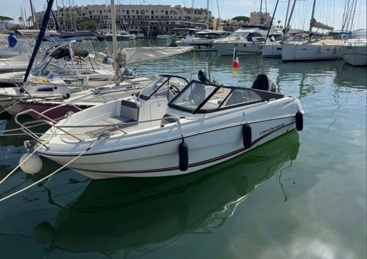 Jeanneau CAP CAMARAT 6.5 BR SÉRIE 2 d'occasion - photo 1