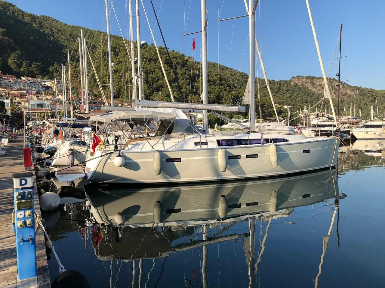 Bavaria Yachts 46 Cruiser used - photo 1
