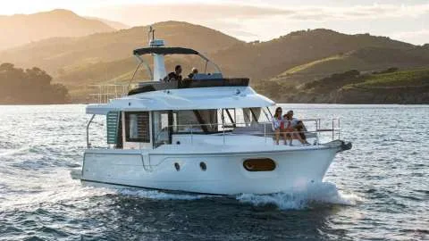 Beneteau Swift Trawler 41 Sedan usato - foto 1