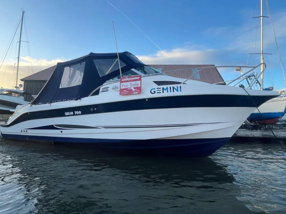 Galeon Galia 700 Walk-around Sport Fisher usato - foto 1