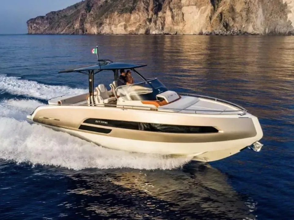 Invictus GT 320 used - photo 1
