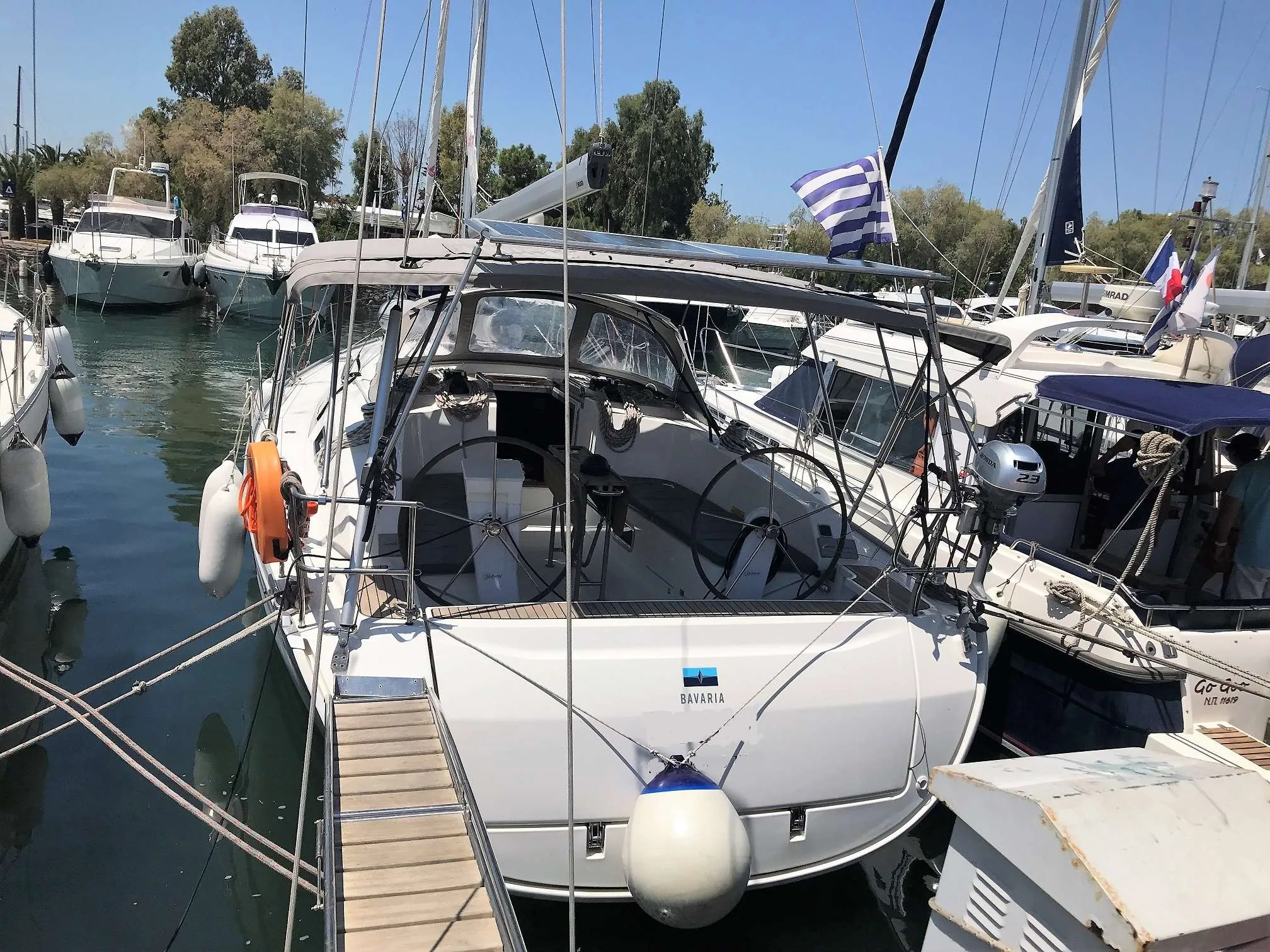 Bavaria Yachts CRUISER 41 used - photo 1
