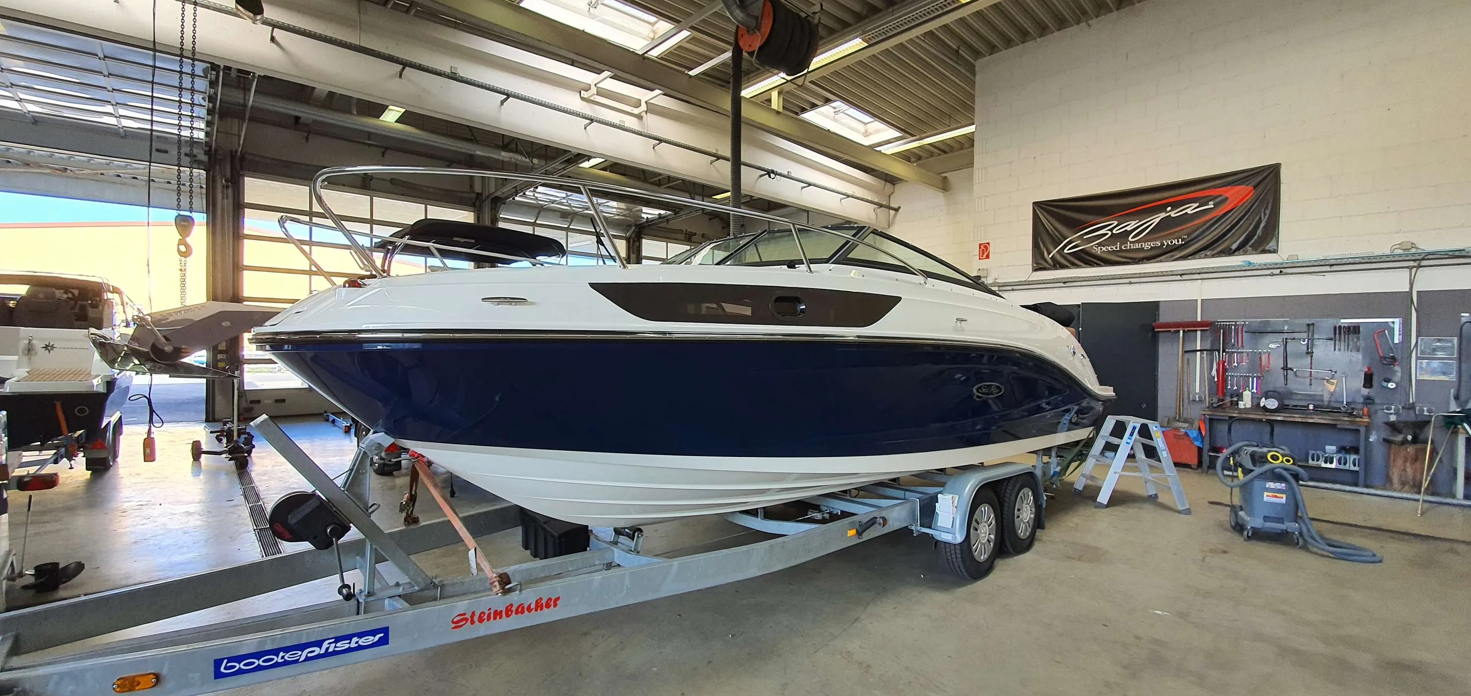 Sea Ray 230 SSE gebraucht - Foto 1