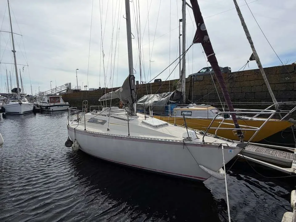 Beneteau FIRST 27 used - photo 1