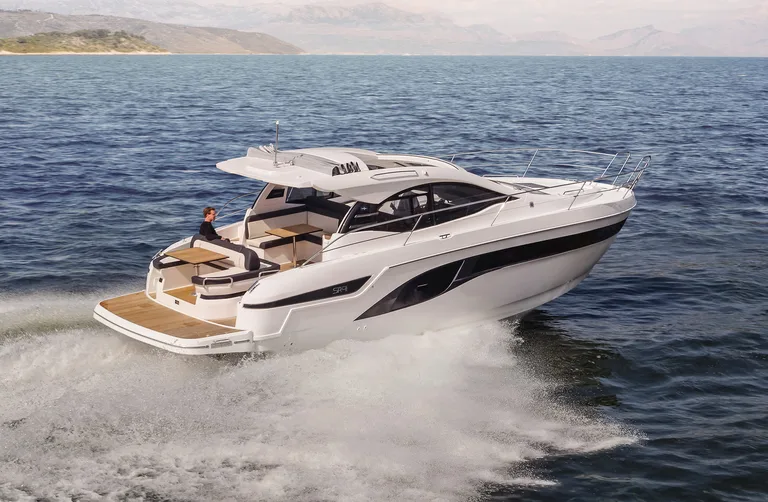 Bavaria Yachts SR41 HT