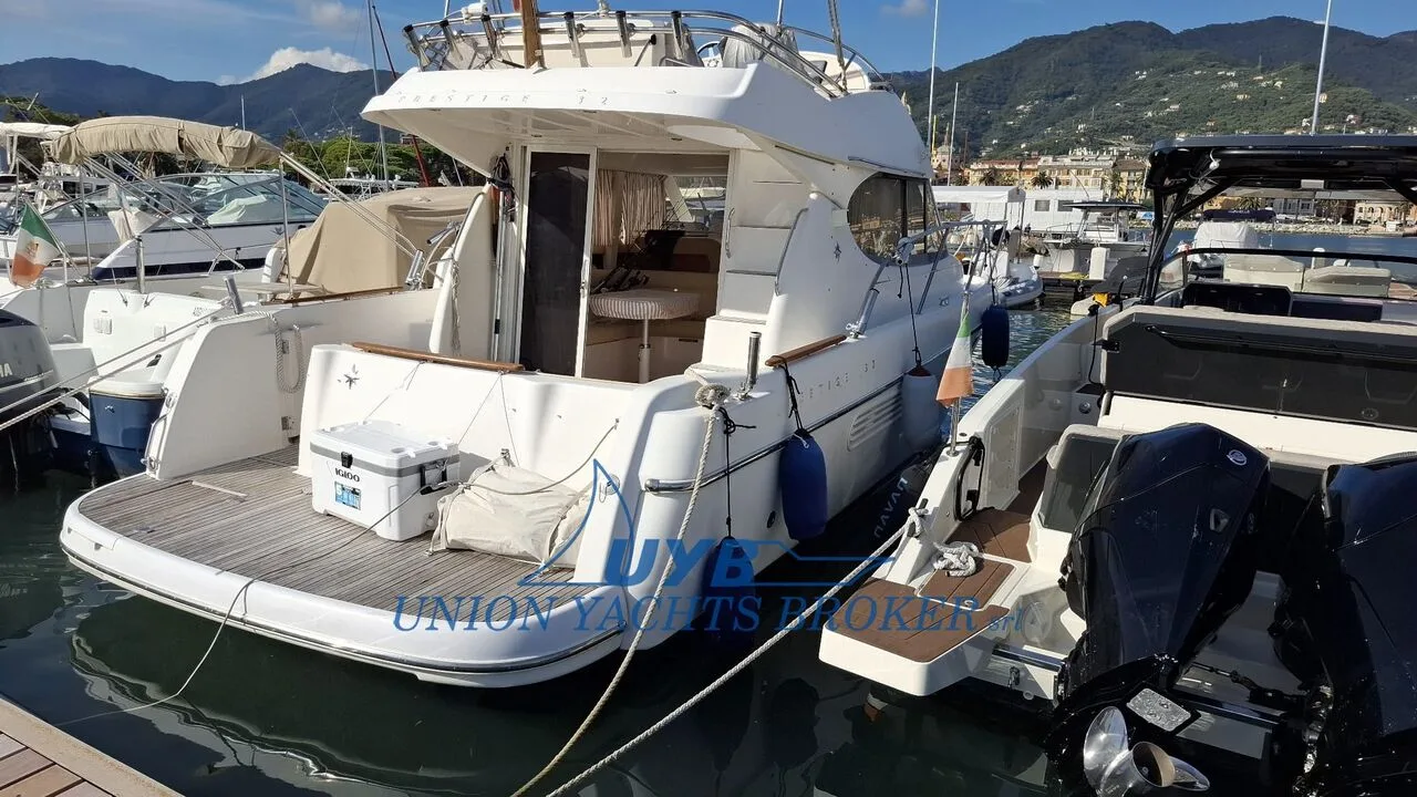 Prestige Jeanneau Prestige 32 Fly used - photo 1