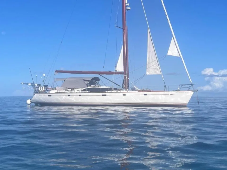 Oyster 72 used - photo 1