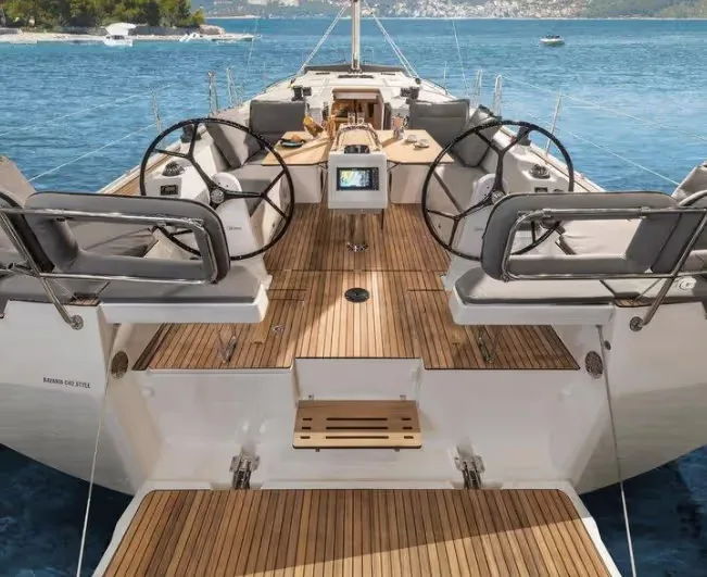 Bavaria Yachts C42 used - photo 1