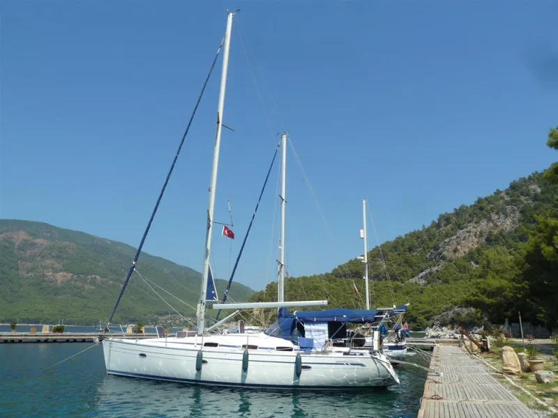 Bavaria Yachts 42 CRUISER used - photo 1