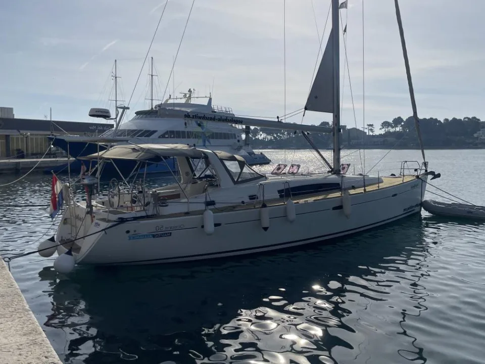 Beneteau Oceanis 50 Family usato - foto 1