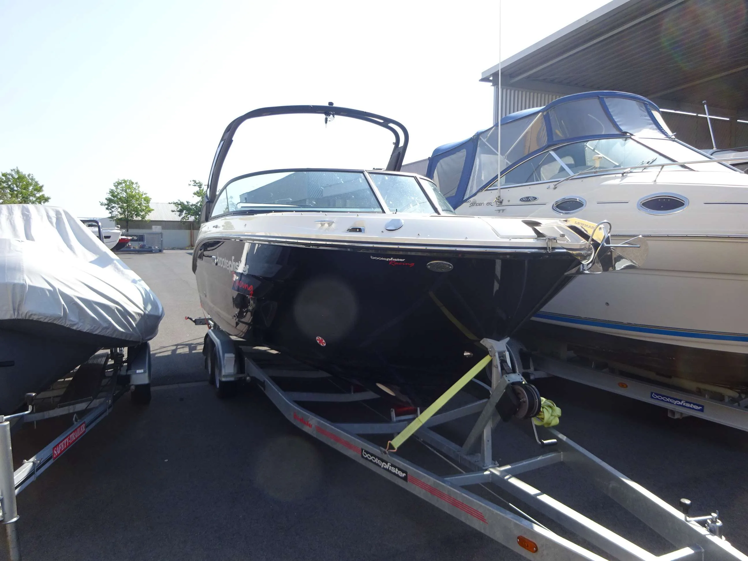 Sea Ray 250 SDXE gebraucht - Foto 1