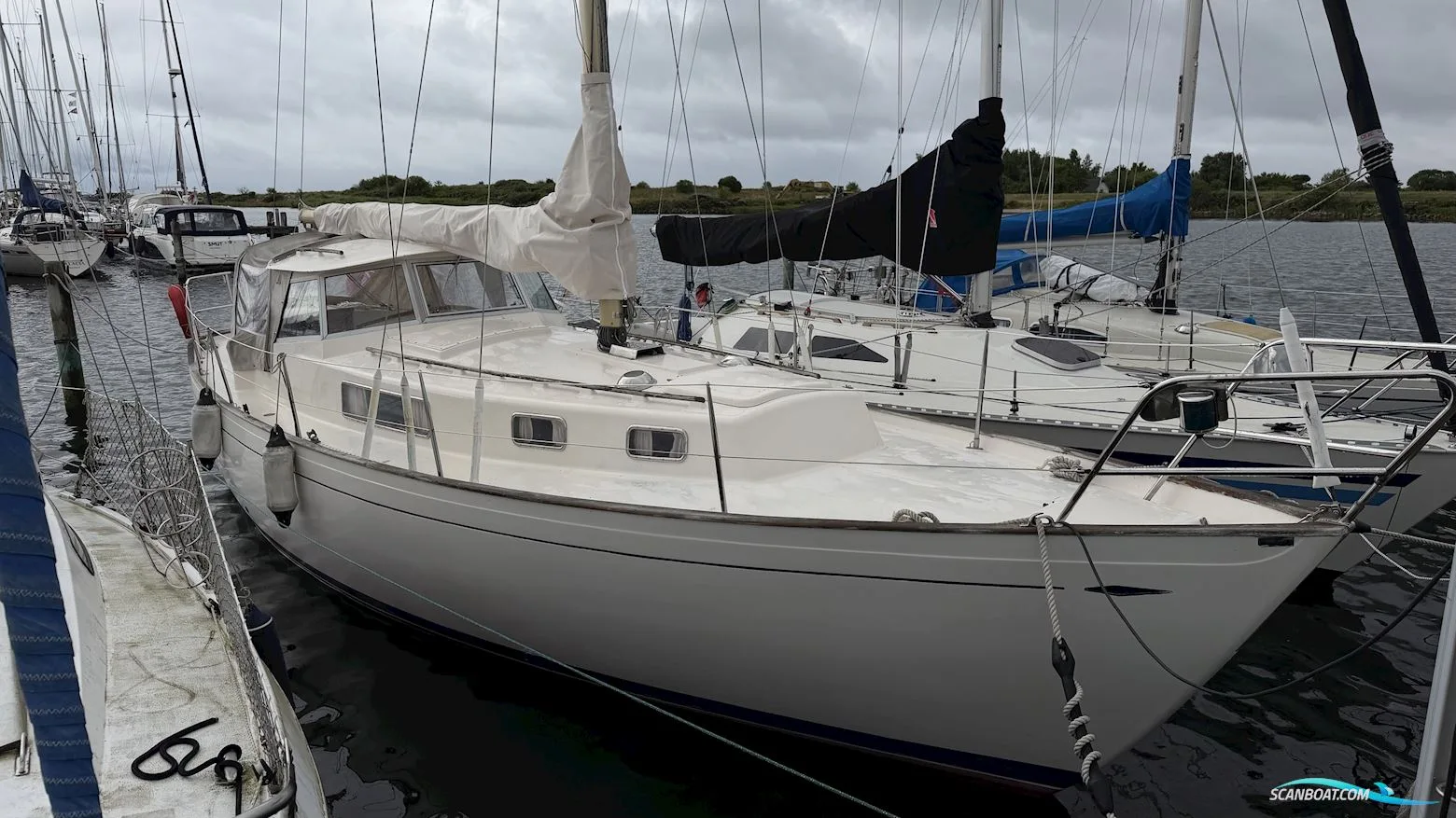 Hallberg-Rassy Rasmus 35 usato - foto 1