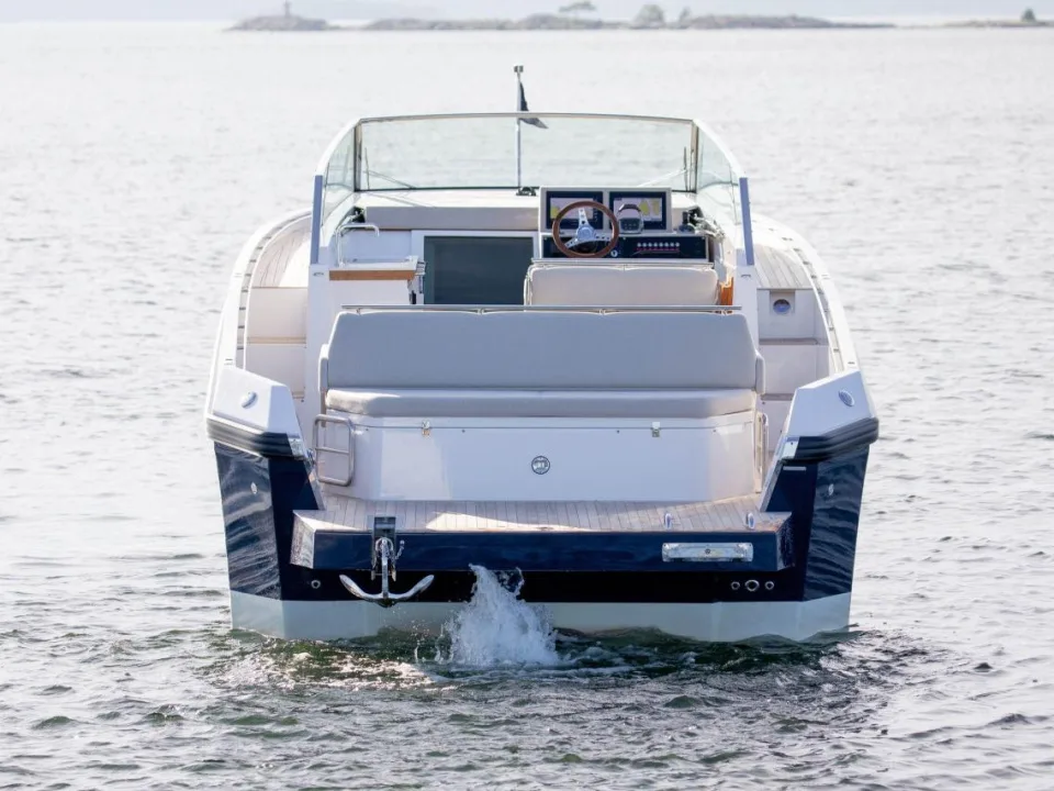 Delta Powerboats 33 open gebraucht - Foto 1
