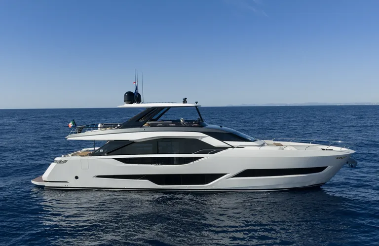 Ferretti Yachts Ferretti 800