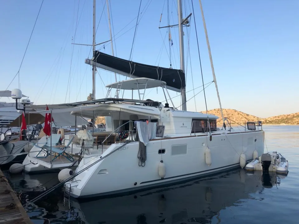 Lagoon 450 F gebraucht - Foto 1