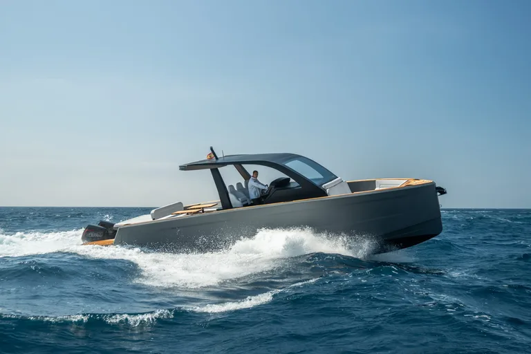 Maxim Yachts MAX43 Race