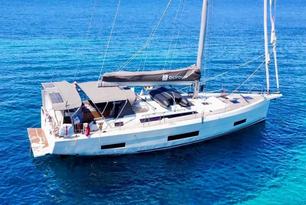 Dufour 470 used - photo 1