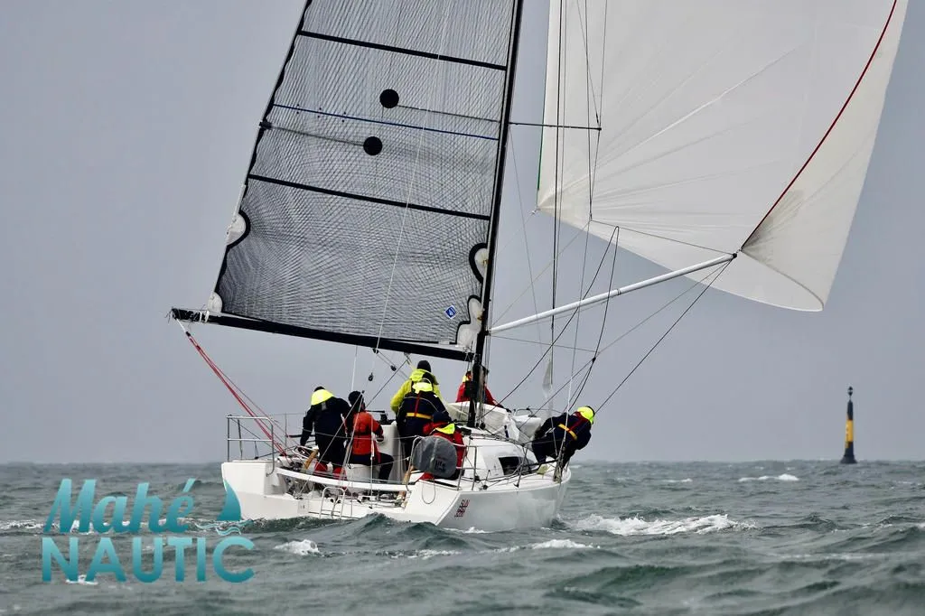 Jeanneau Sun Fast 3200 used - photo 1