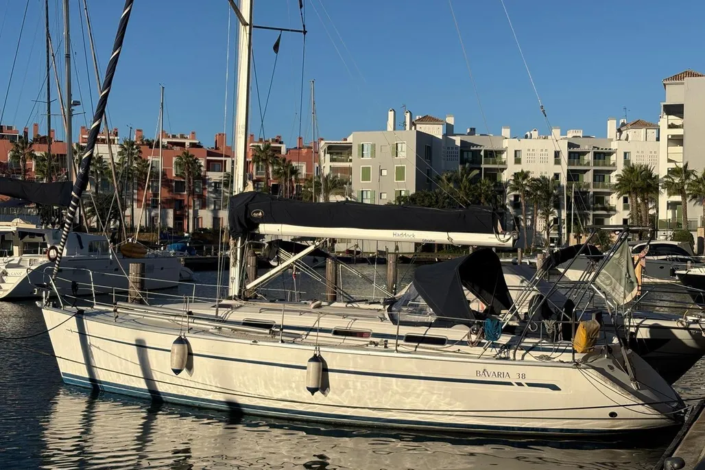 Bavaria Yachts Cruiser 38 used - photo 1
