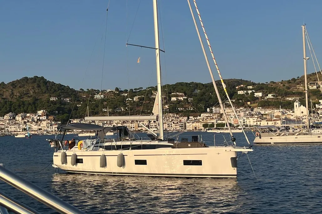 Bavaria Yachts C38 used - photo 1