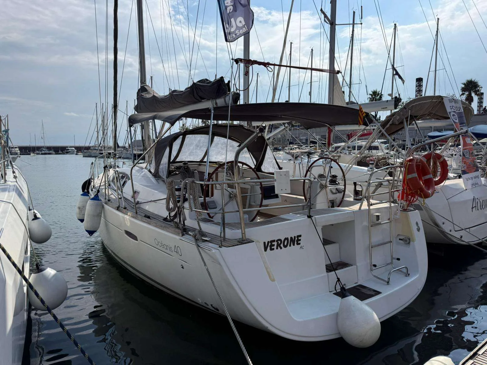 Beneteau OCEANIS 40 used - photo 1