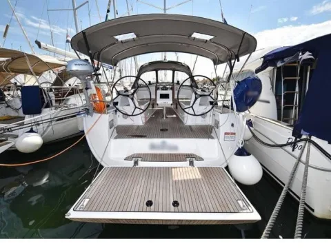 Bavaria Yachts Cruiser 37 used - photo 1