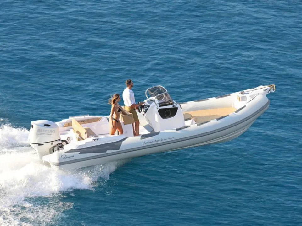 Ranieri GOMMONE RANIERI CAYMAN 23.0 SPORT TOURIN used - photo 1