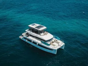 Fountaine Pajot MY 6 used - photo 1