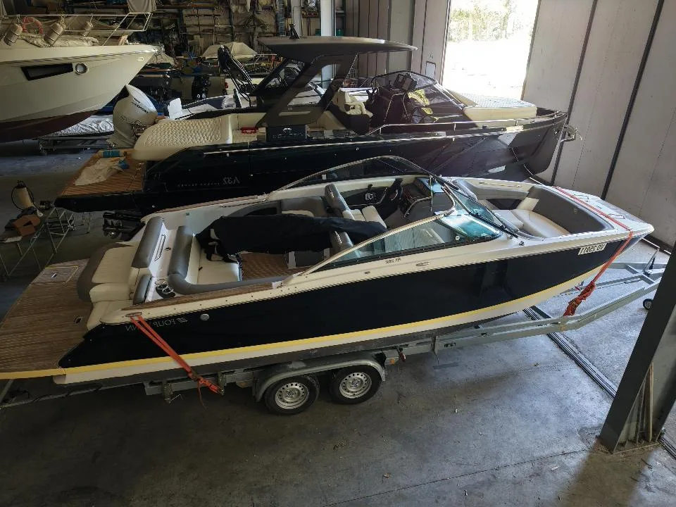 Four Winns SL 262 used - photo 1