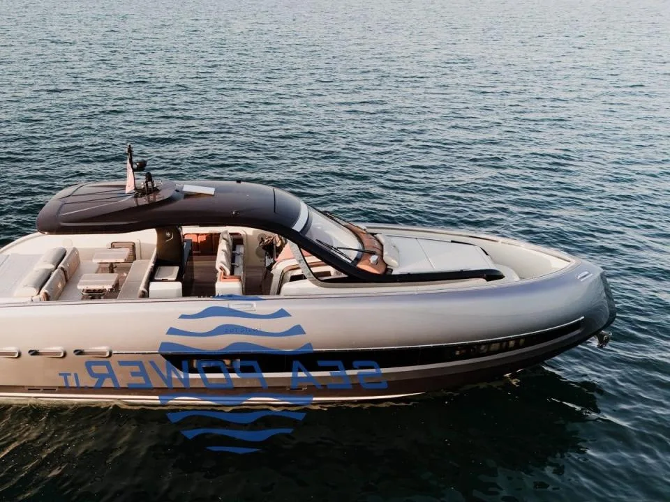 Invictus 460 used - photo 1