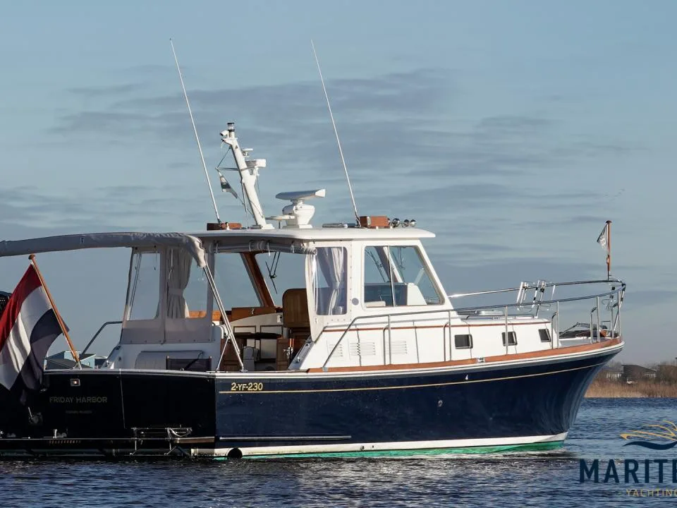 Grand Banks Eastbay 38 HX usato - foto 1