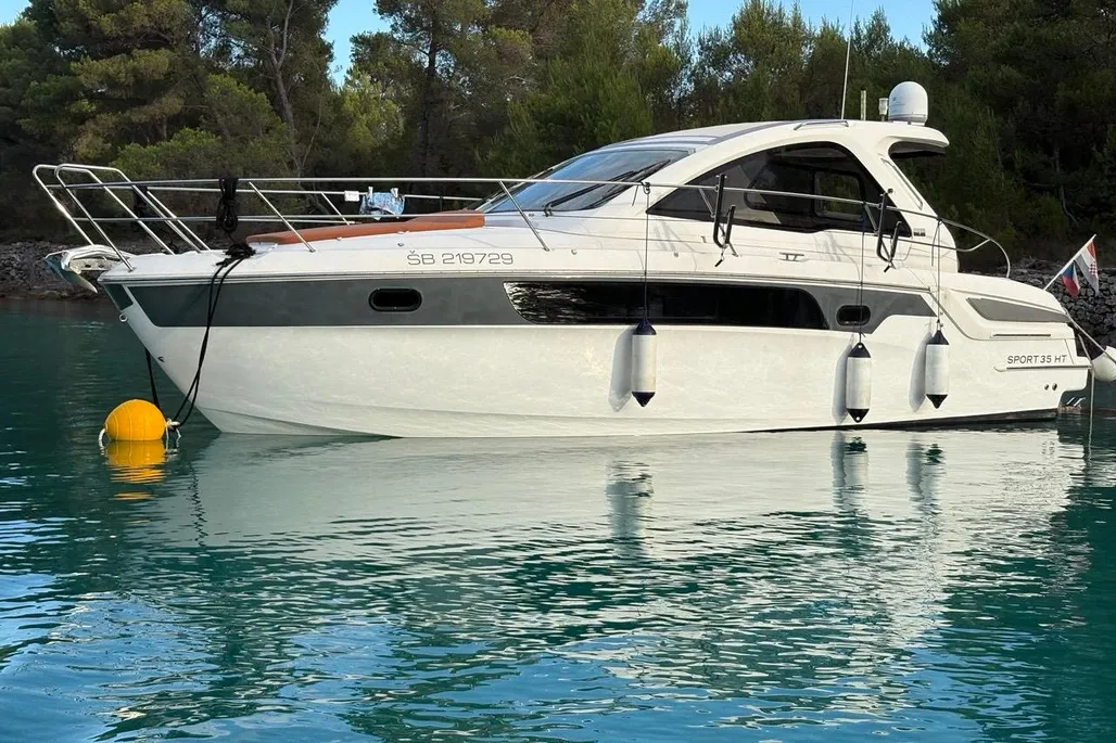 Bavaria Yachts 35 Sport HT used - photo 1